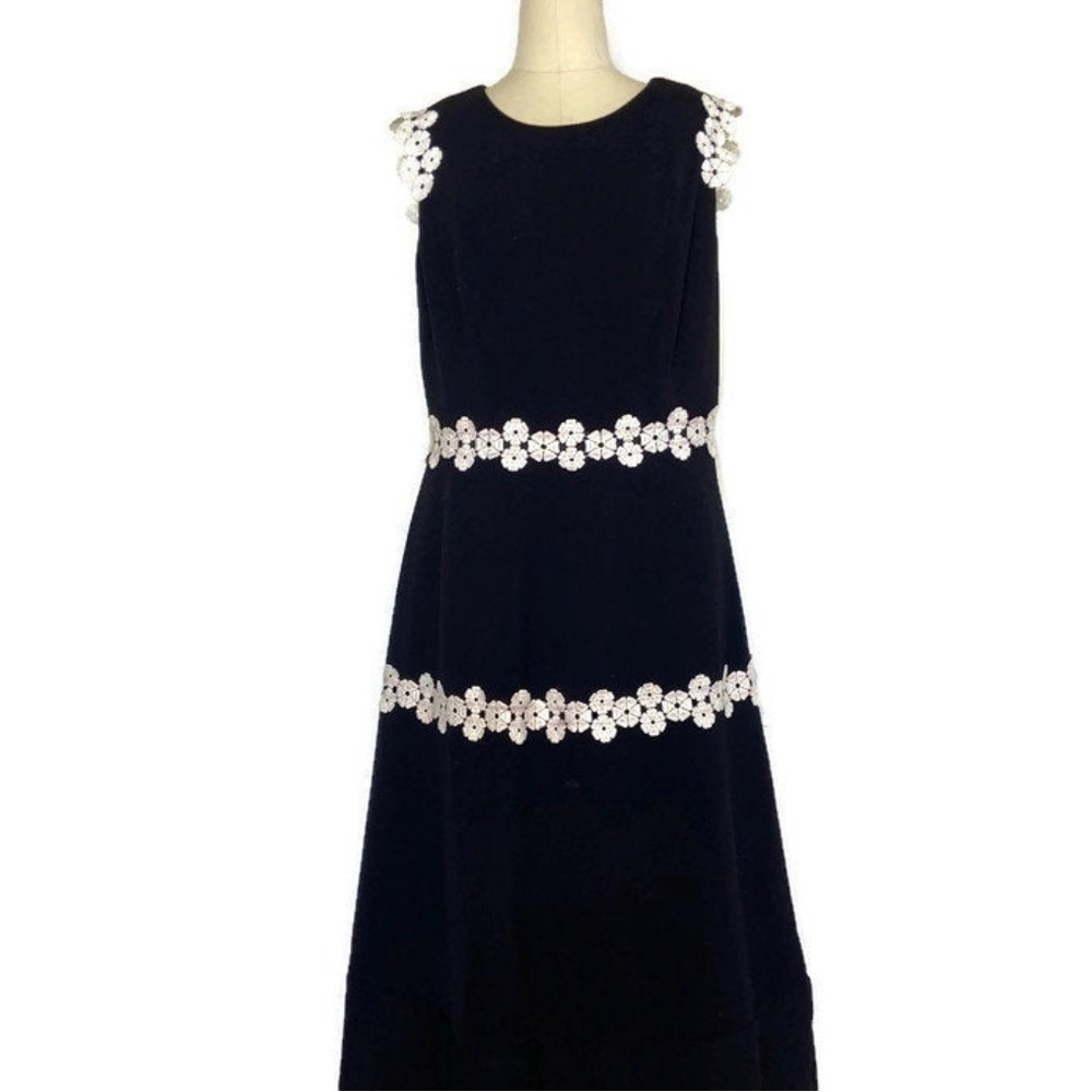 NWT LBD Karl Lagerfeld Black dress with white daisy trim size 4